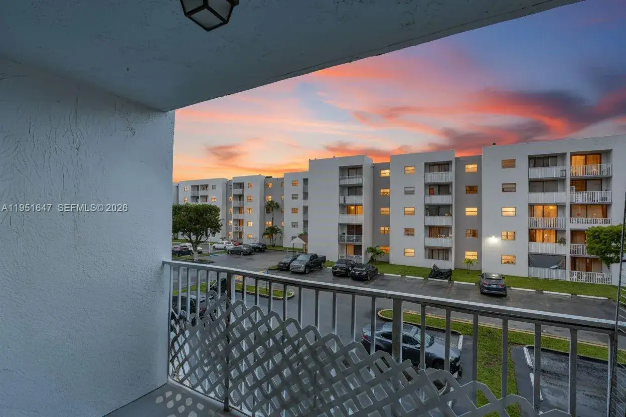 2 bedroom 2 bath Residential for sale at 8145 NW 7th St # 315, Miami FL 33126