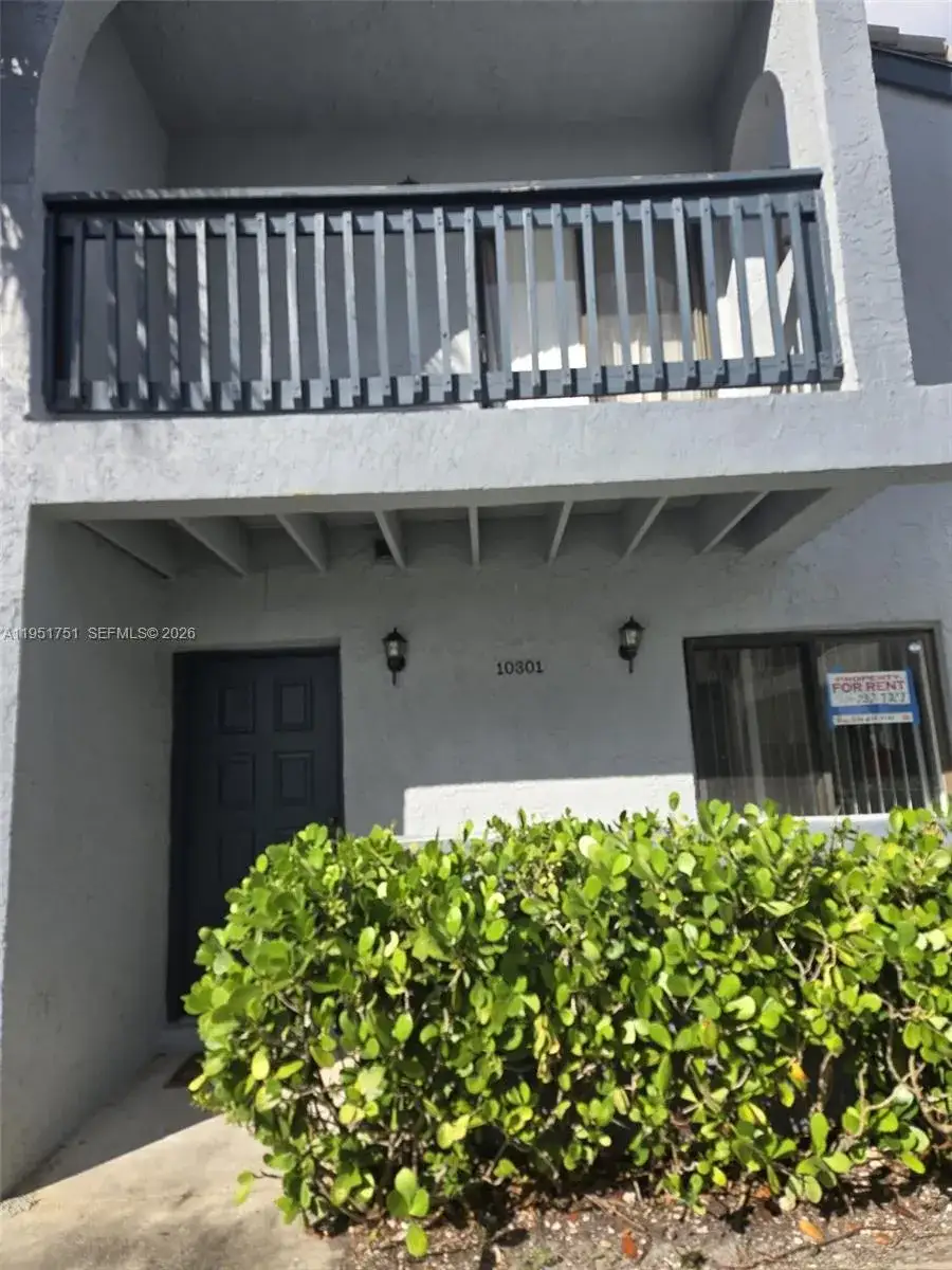 2 bedroom 2 bath Residential Lease for rent at 10301 NW 33rd St # 2, Coral Springs FL 33065