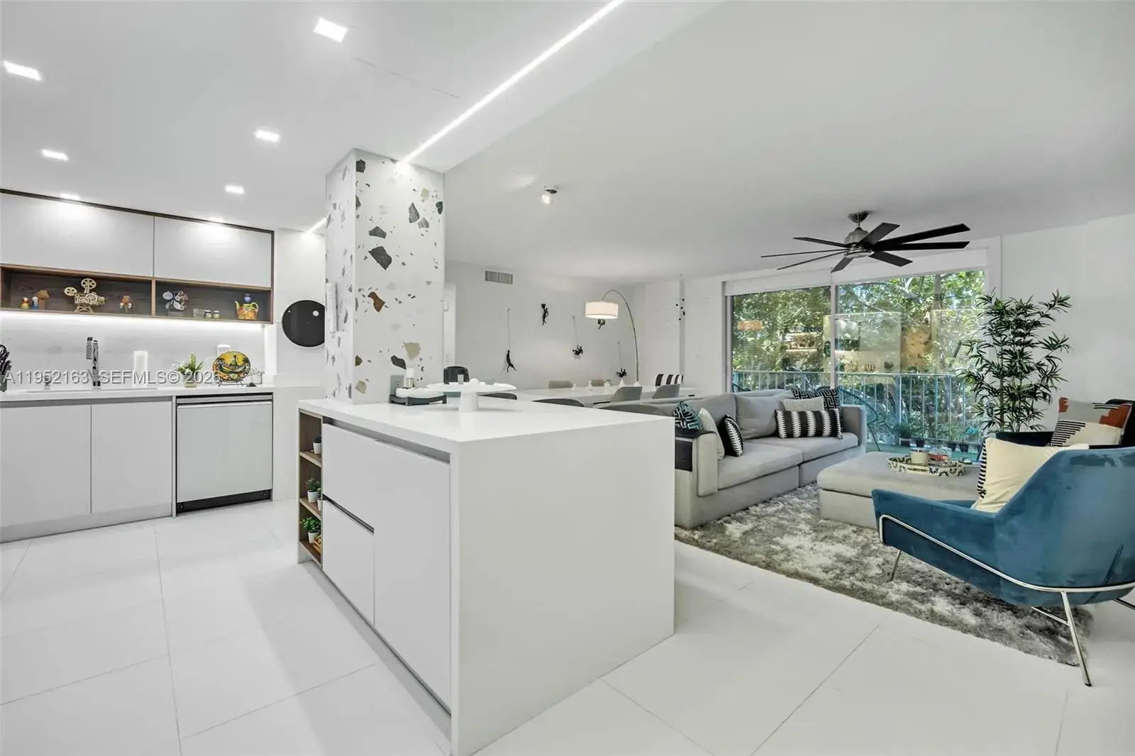 1 bedroom 1 bath Residential Lease for rent at 6801 Indian Creek Dr # 304, Miami Beach FL 33141