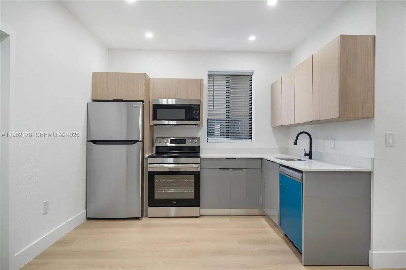2 bedroom 1 bath Residential Lease for rent at 629 SW 10th Ave # 1, Miami FL 33130
