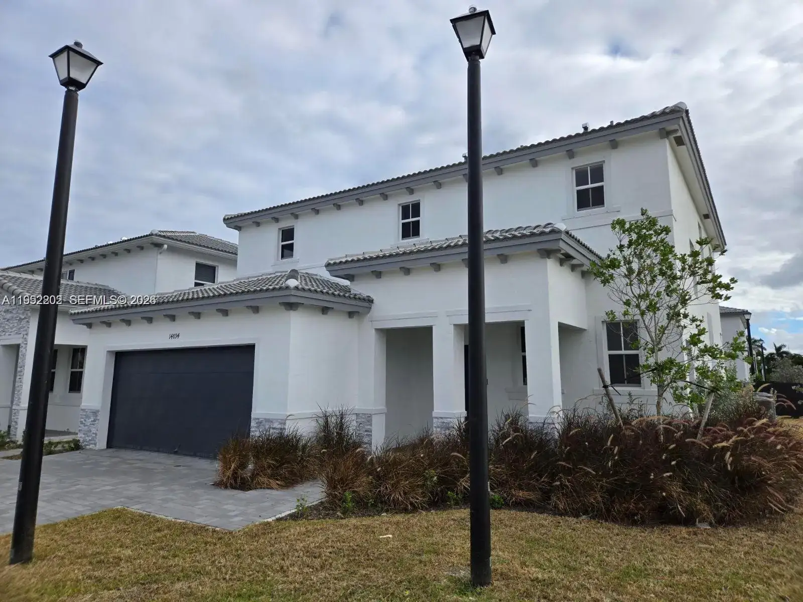 1 bedroom 1 bath Residential Lease for rent at 14894 SW 163rd St, Miami FL 33187