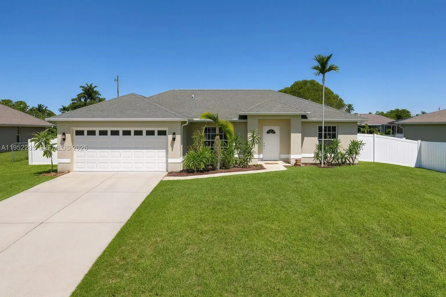 3 bedroom 2 bath Residential Lease for rent at 118 NE 9TH CT, Cape Coral FL 33909