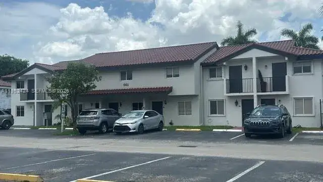 2 bedroom 1 bath Residential for sale at 560 NW 82nd Pl # 306, Miami FL 33126