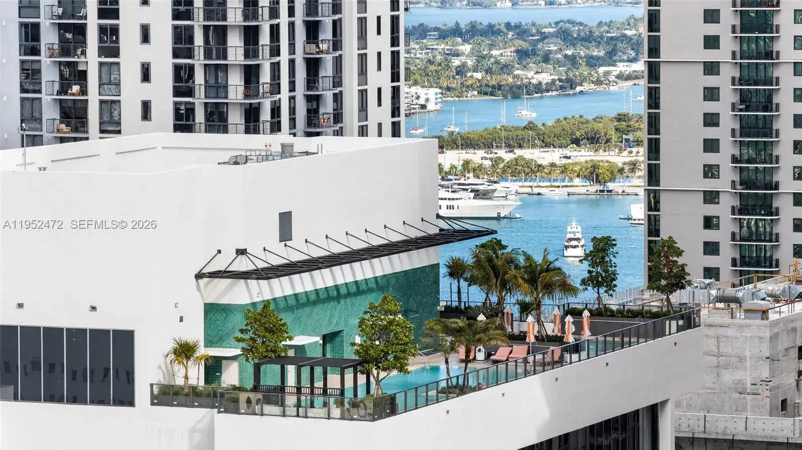 1 bedroom 1 bath Residential Lease for rent at 11 NE 6 ST # 3210, Miami FL 33132