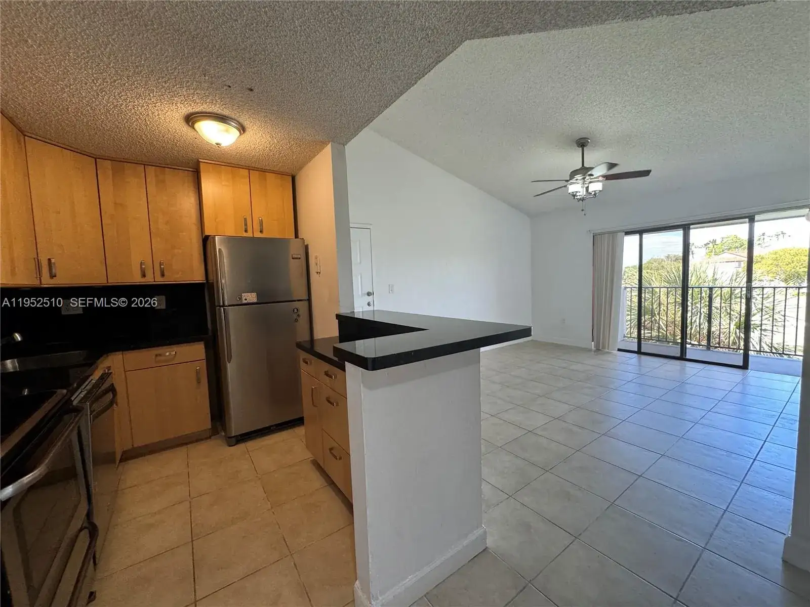 2 bedroom 2 bath Residential for sale at 7235 NW 179th St # 311, Hialeah FL 33015