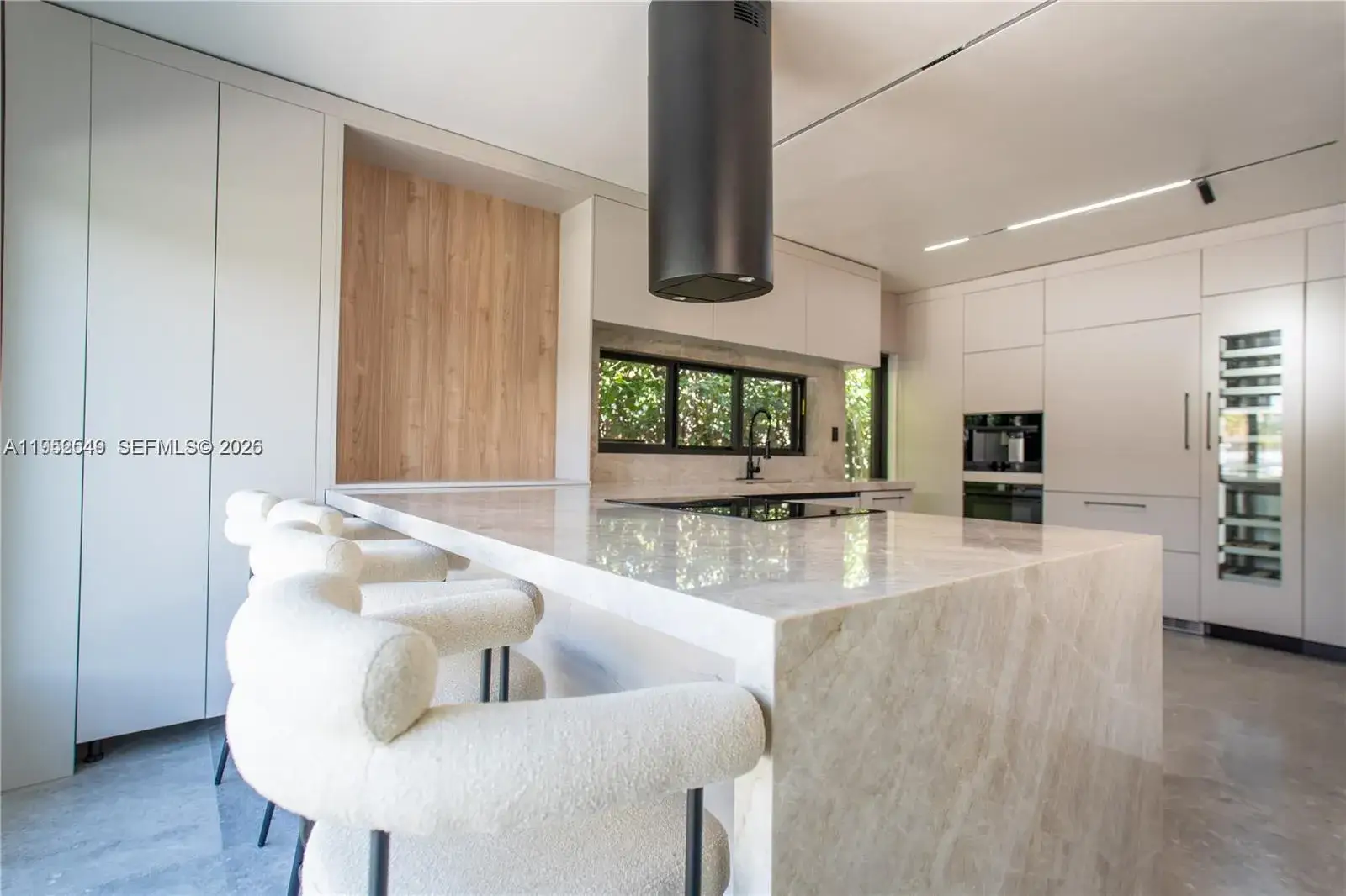 4 bedroom 4 bath Residential Lease for rent at 7850 Hawthorne Ave, Miami Beach FL 33141