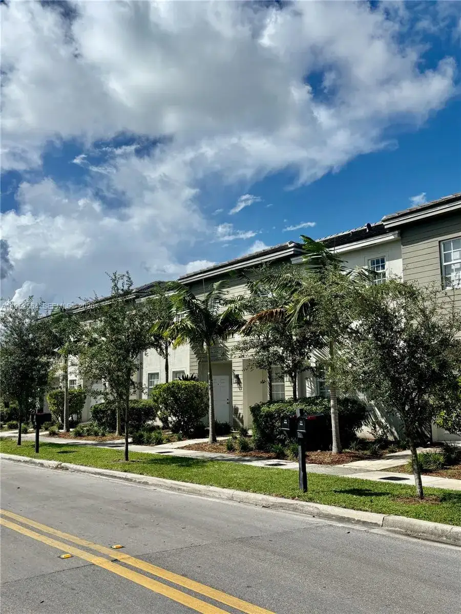 2 bedroom 2 bath Residential Lease for rent at 1310 NW 6th Ave, Florida City FL 33034