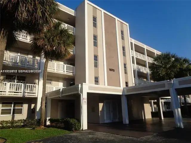 1 bedroom 1 bath Residential Lease for rent at 1075 Riverside Dr # 304, Coral Springs FL 33071