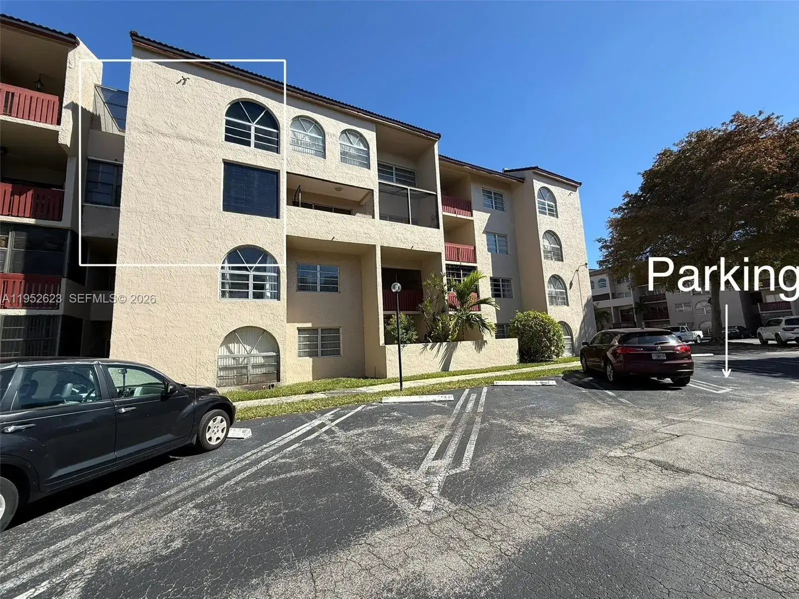 1 bedroom 1 bath Residential Lease for rent at 10641 SW 108th Ave # 3I, Miami FL 33176