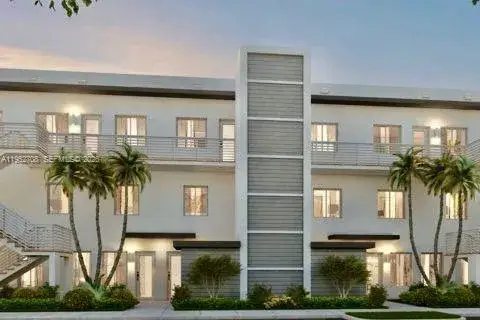3 bedroom 2 bath Residential for sale at 6416 NW 102nd Ct # 118, Doral FL 33178