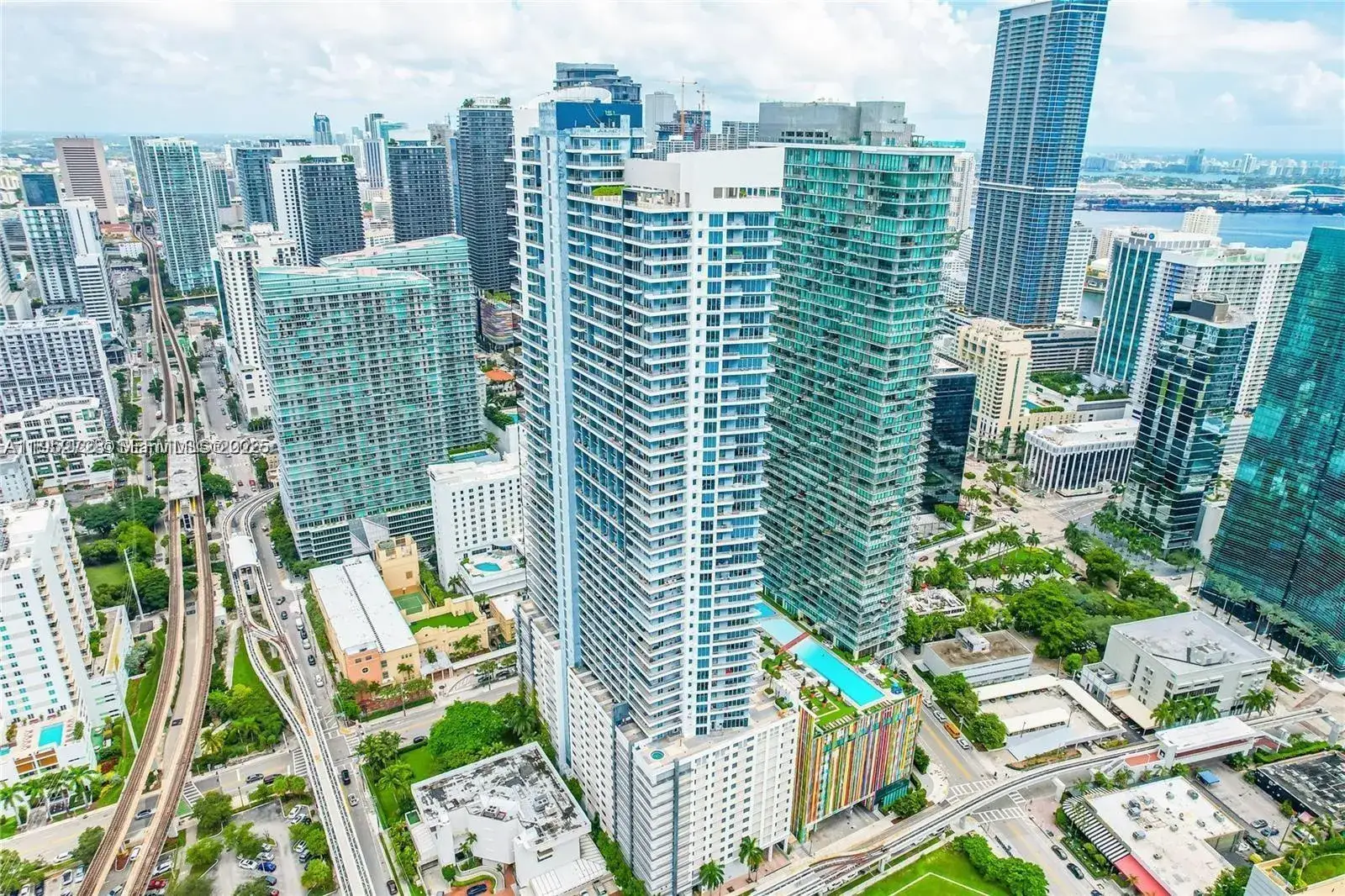 1 bedroom 1 bath Residential for sale at 60 SW 13th St # 1605, Miami FL 33130