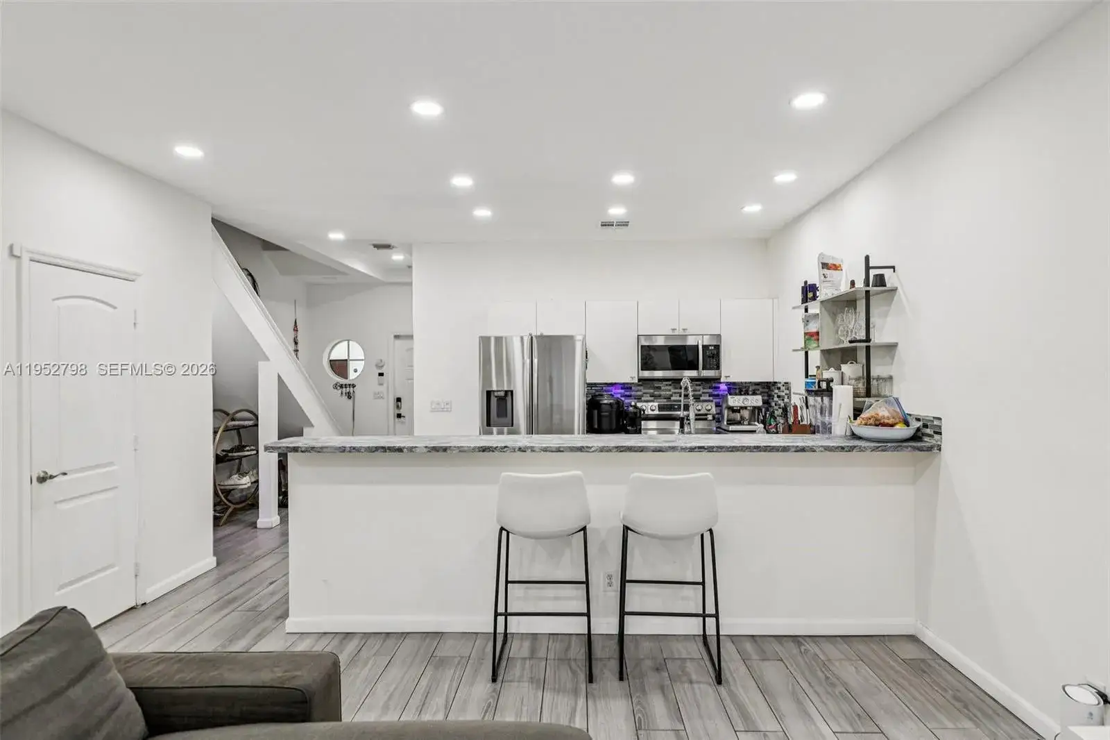 3 bedroom 2 bath Residential for sale at 2307 Washington St # 5, Hollywood FL 33020