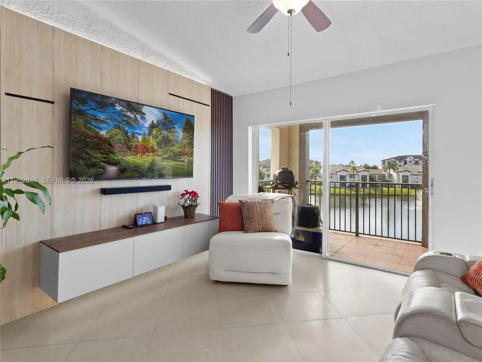 2 bedroom 1 bath Residential for sale at 4460 NW 107th Ave # 8, Doral FL 33178