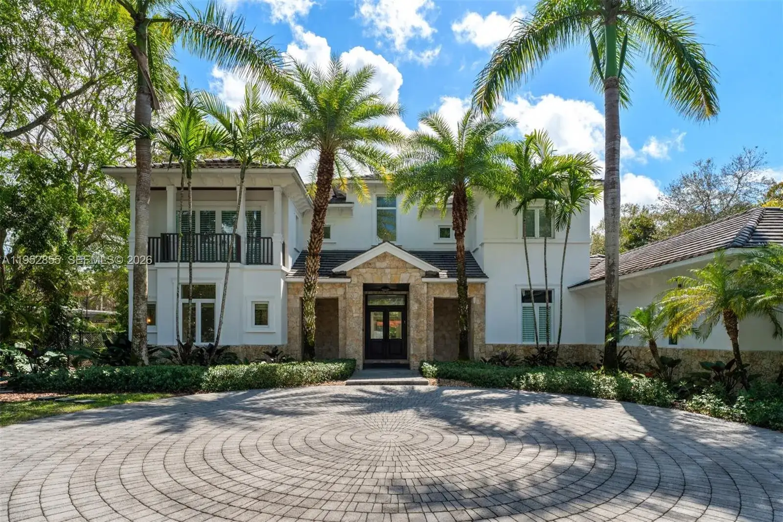 7 bedroom 7 bath Residential for sale at 6650 SW 123rd St, Pinecrest FL 33156