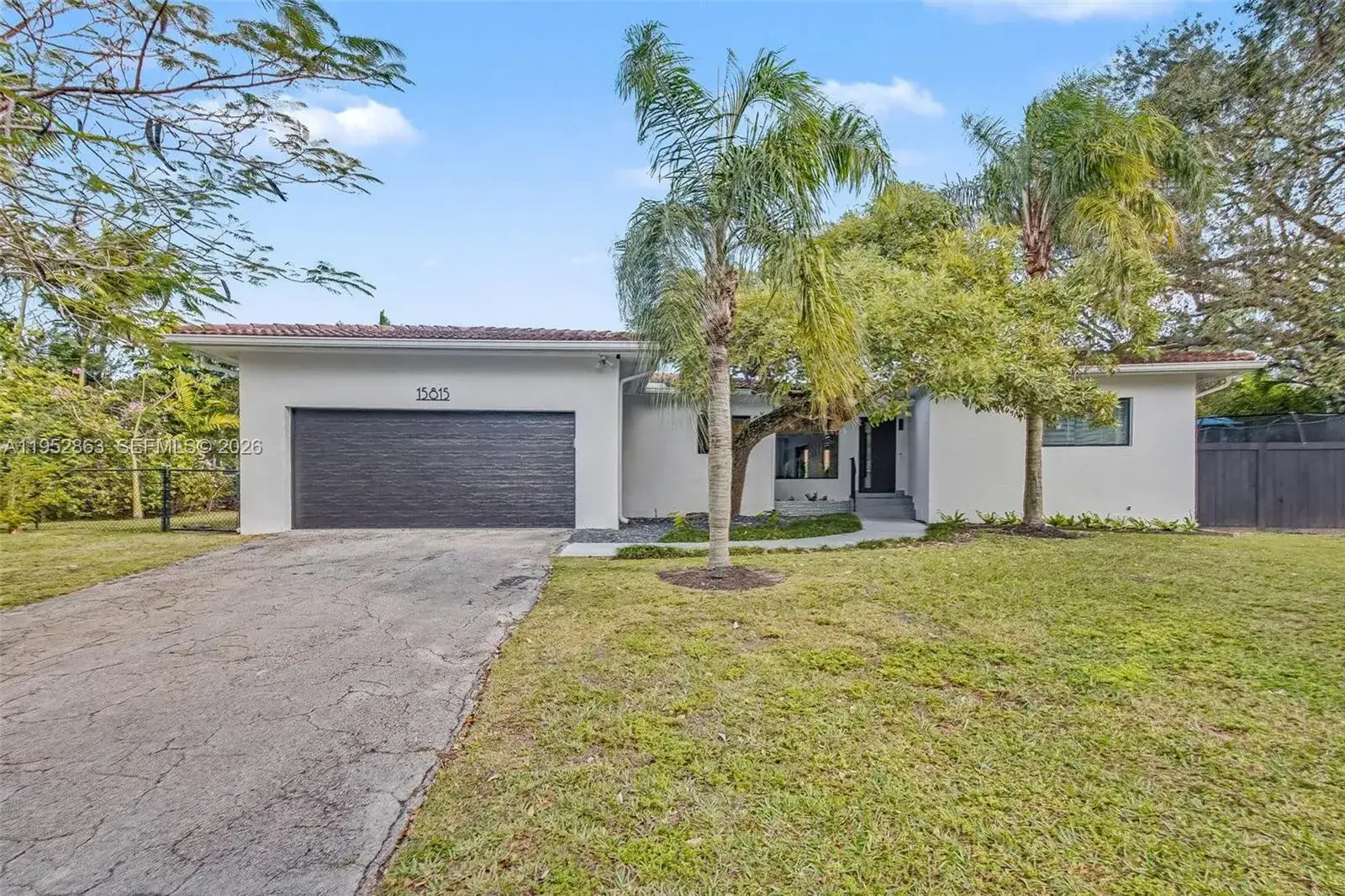 3 bedroom 2 bath Residential for sale at 15815 SW 85th Ave, Palmetto Bay FL 33157