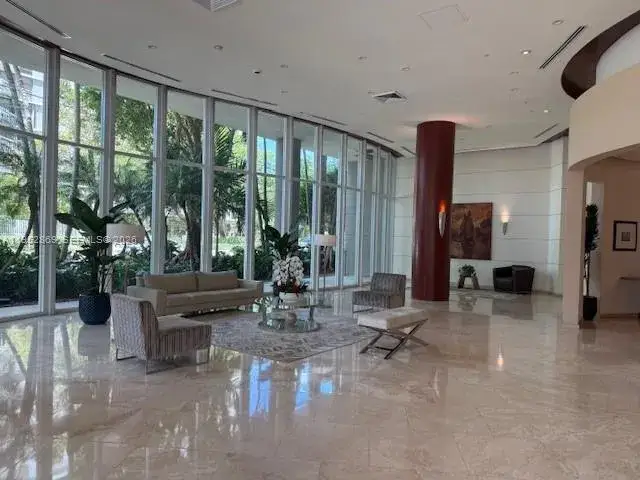 2 bedroom 2 bath Residential Lease for rent at 2475 Brickell Ave # 1704, Miami FL 33129