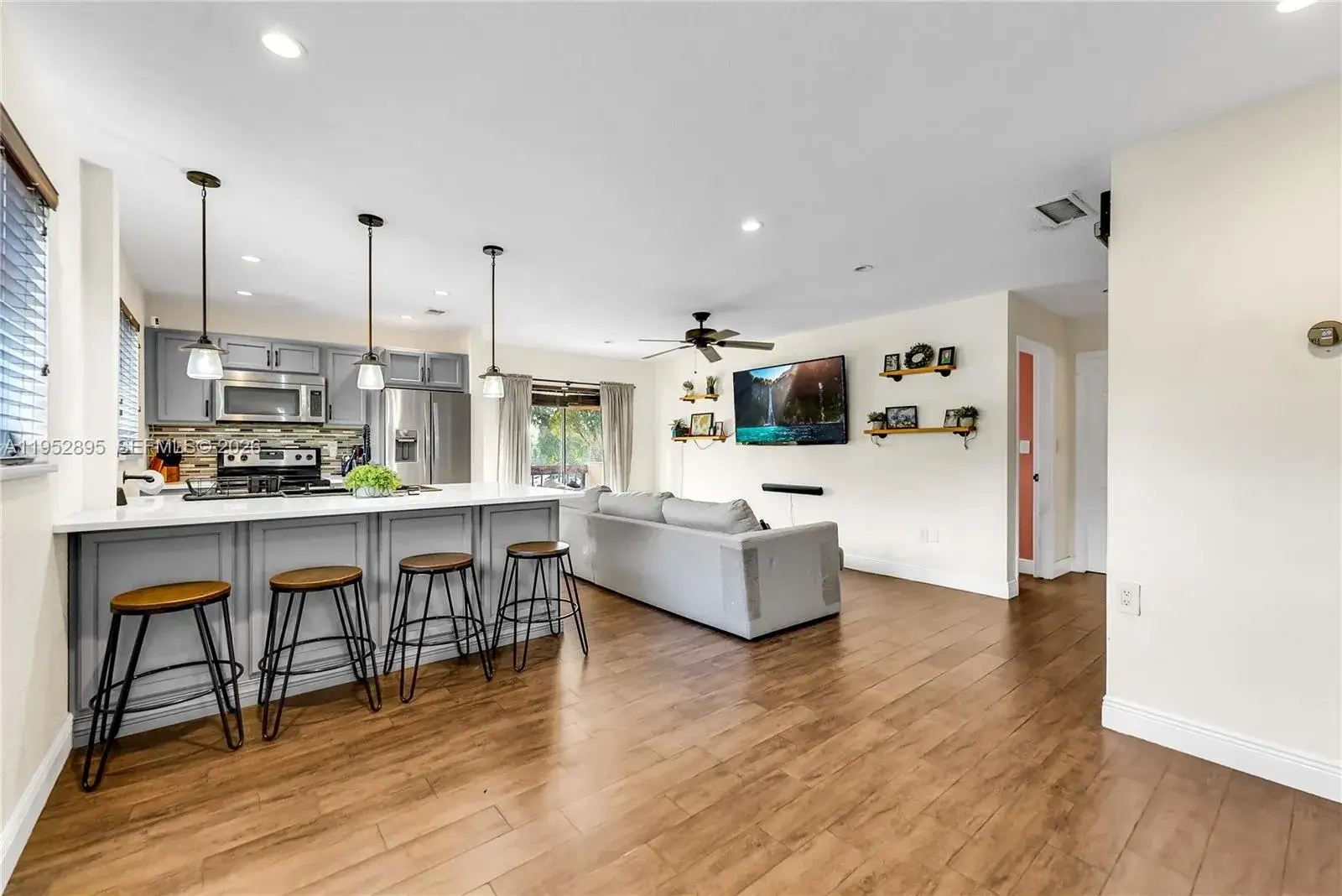 2 bedroom 1 bath Residential Lease for rent at 6236 SW 136th Ct # B208, Miami FL 33183
