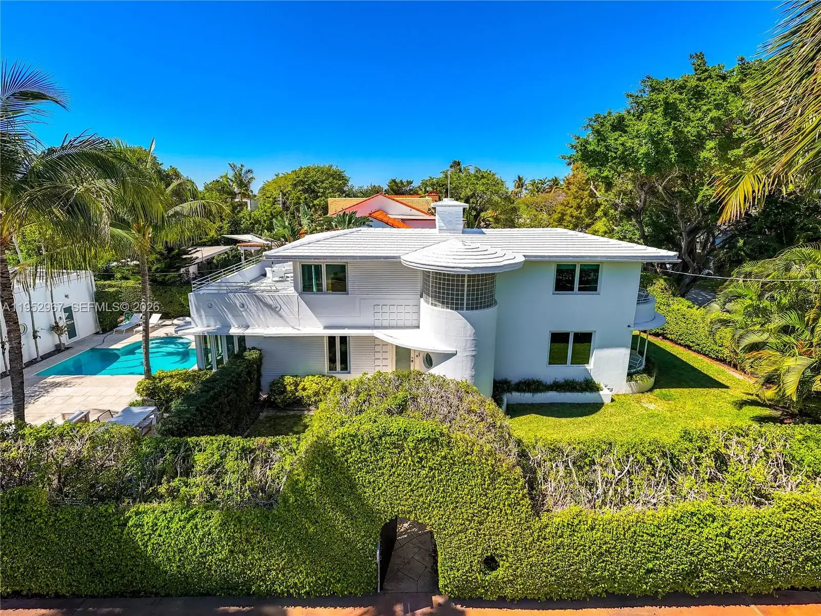 4 bedroom 3 bath Residential for sale at 4580 Post Ave, Miami Beach FL 33140