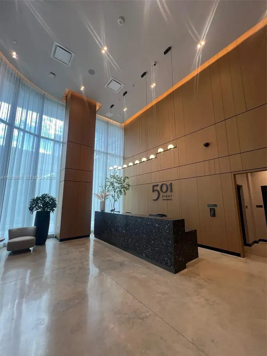 1 bath Residential Lease for rent at 121 NE 5th # A, Miami FL 33132