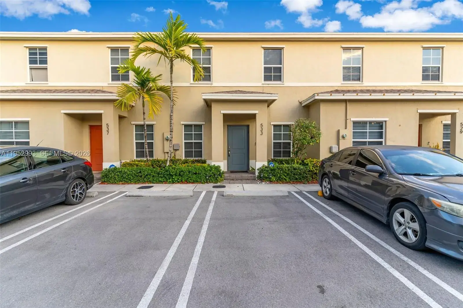 3 bedroom 2 bath Residential for sale at 533 NE 5th PL, Florida City FL 33034