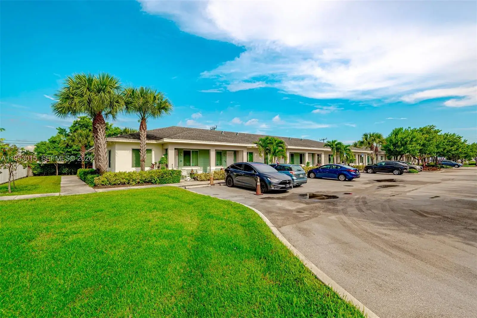 Commercial Sale for sale at 20690 NW 27 Avenue, Miami Gardens FL 33056