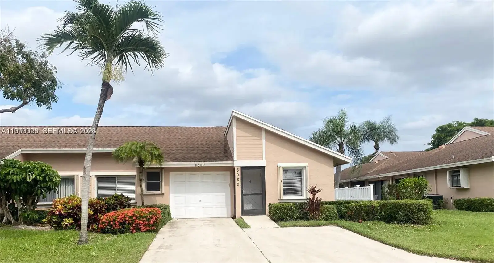 2 bedroom 2 bath Residential for sale at 8089 Sweetbriar Way, Boca Raton FL 33496