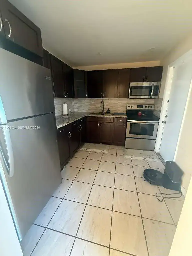 2 bedroom 2 bath Residential Lease for rent at 14140 SW 84th St # H, Miami FL 33183