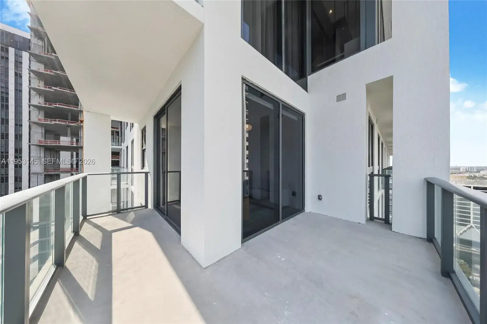 2 bedroom 2 bath Residential Lease for rent at 11 NE 6th Street # 3209, Miami FL 33132