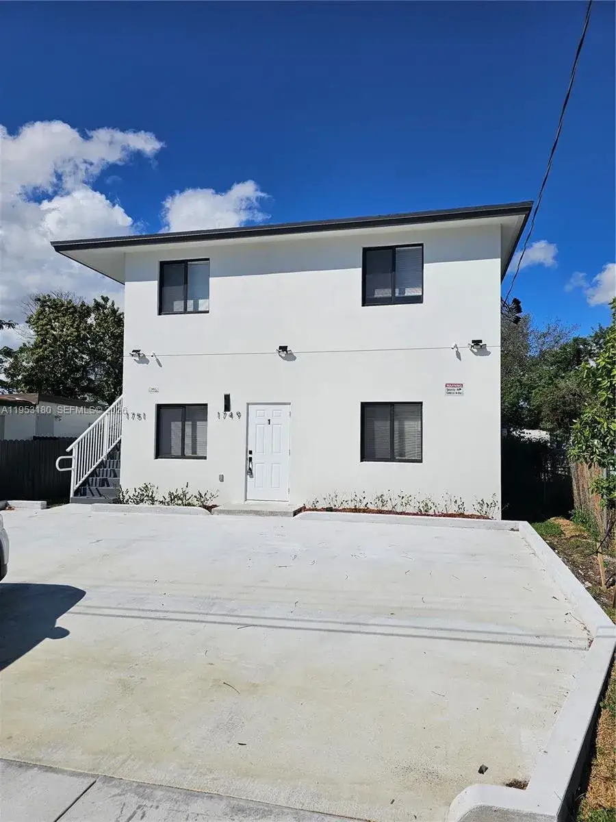 3 bedroom 2 bath Residential Lease for rent at 1749 NW 69th St # 1, Miami FL 33147