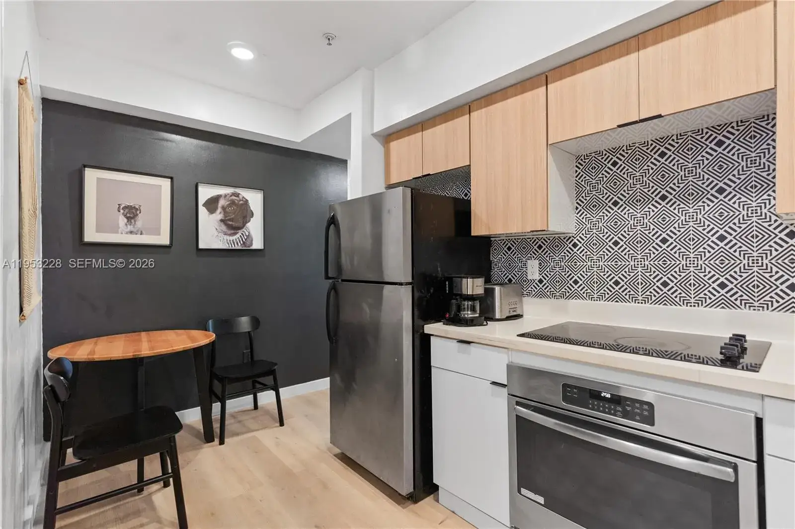 2 bedroom 1 bath Residential for sale at 810 7th St # 102, Miami Beach FL 33139