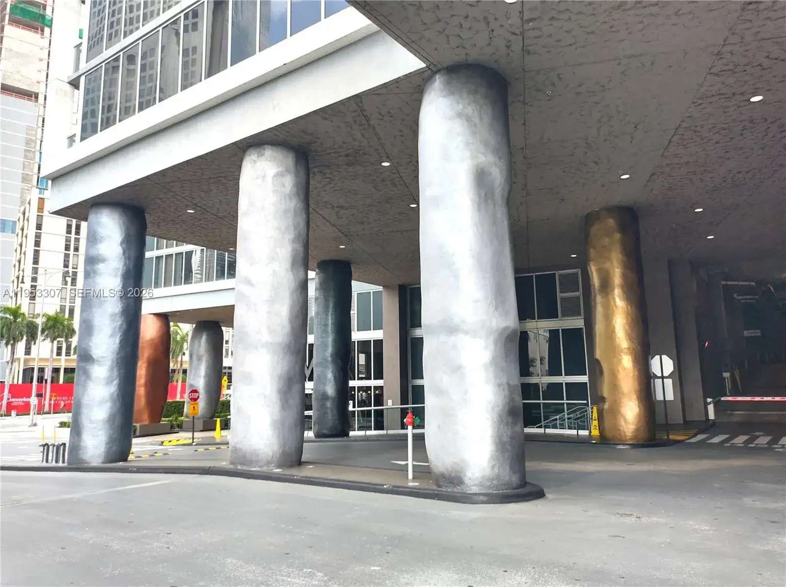 2 bedroom 2 bath Residential for sale at 465 Brickell Ave # 4402, Miami FL 33131