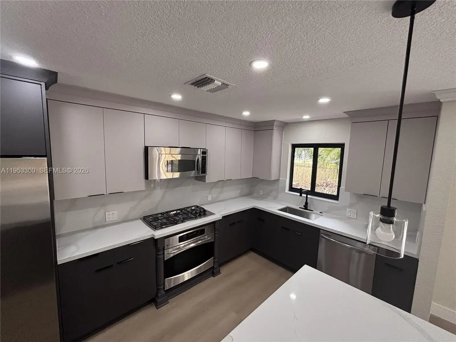 3 bedroom 2 bath Residential for sale at 2660 Starwood Cir, West Palm Beach FL 33406