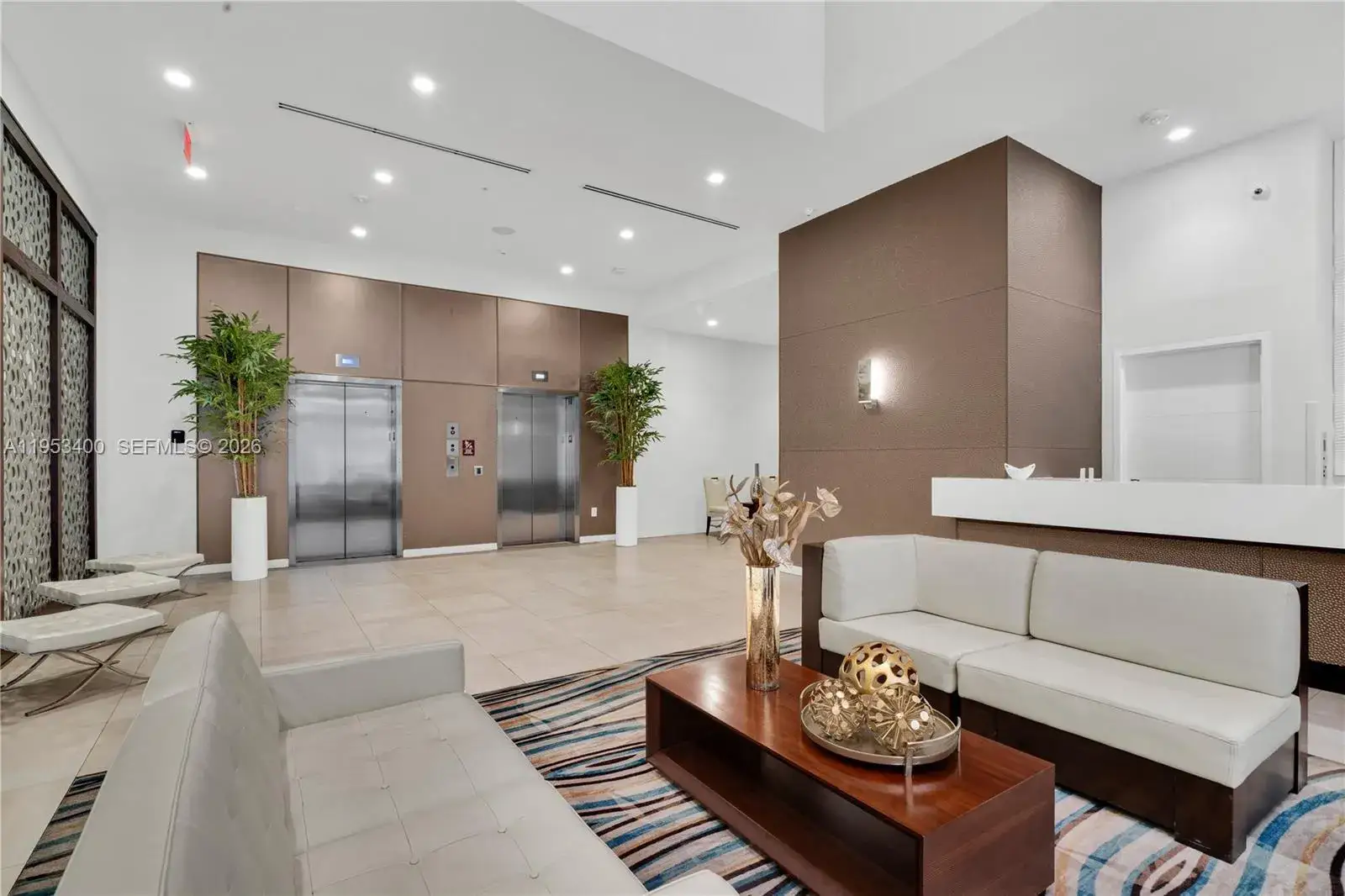1 bedroom 2 bath Residential for sale at 7751 NW 107th Ave # 518, Doral FL 33178