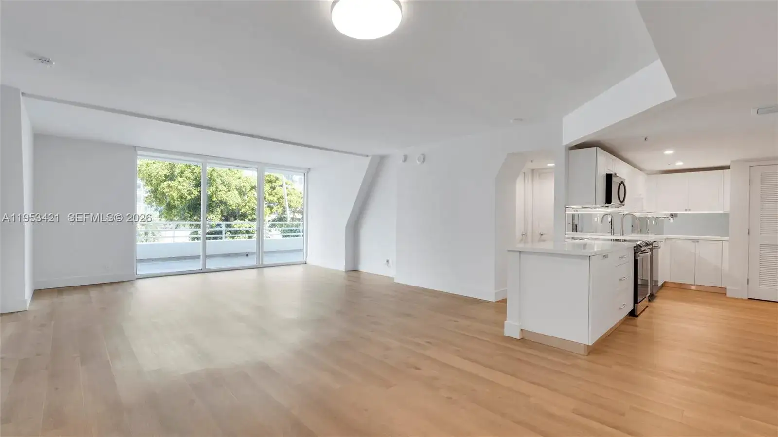 2 bedroom 2 bath Residential Lease for rent at 555 NE 34th St # 705, Miami FL 33137