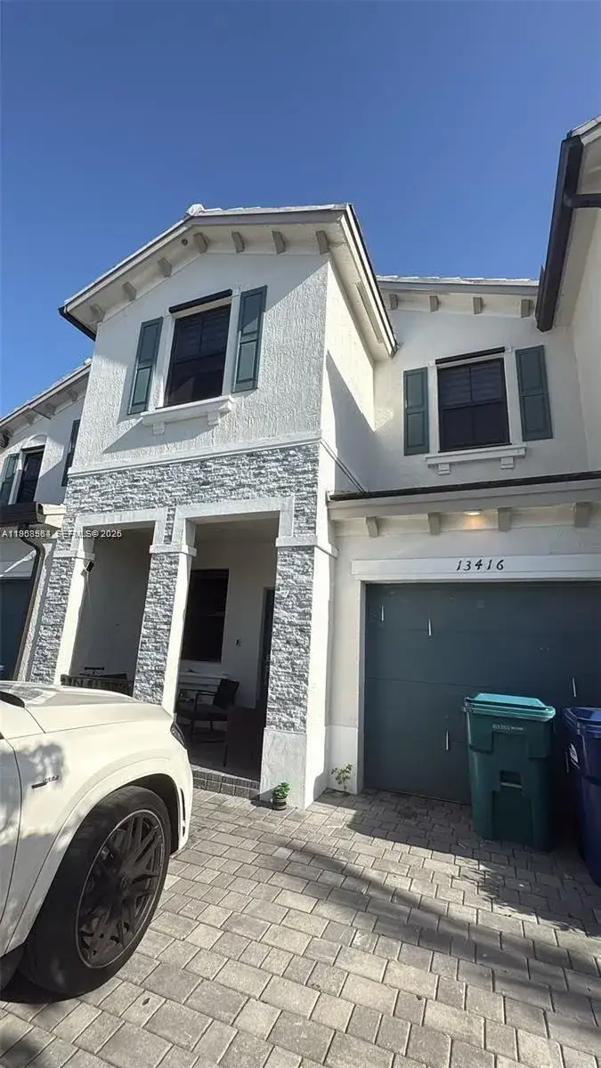 3 bedroom 2 bath Residential for sale at 13416 SW 287th St # A, Homestead FL 33033