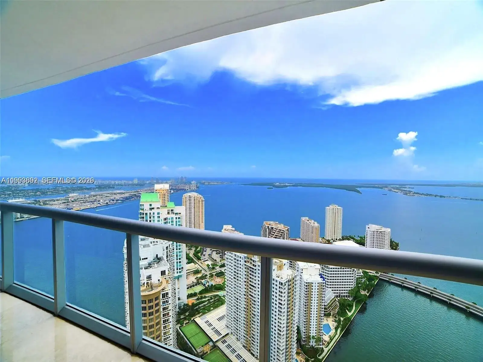 3 bedroom 2 bath Residential Lease for rent at 465 Brickell Ave # 5603, Miami FL 33131
