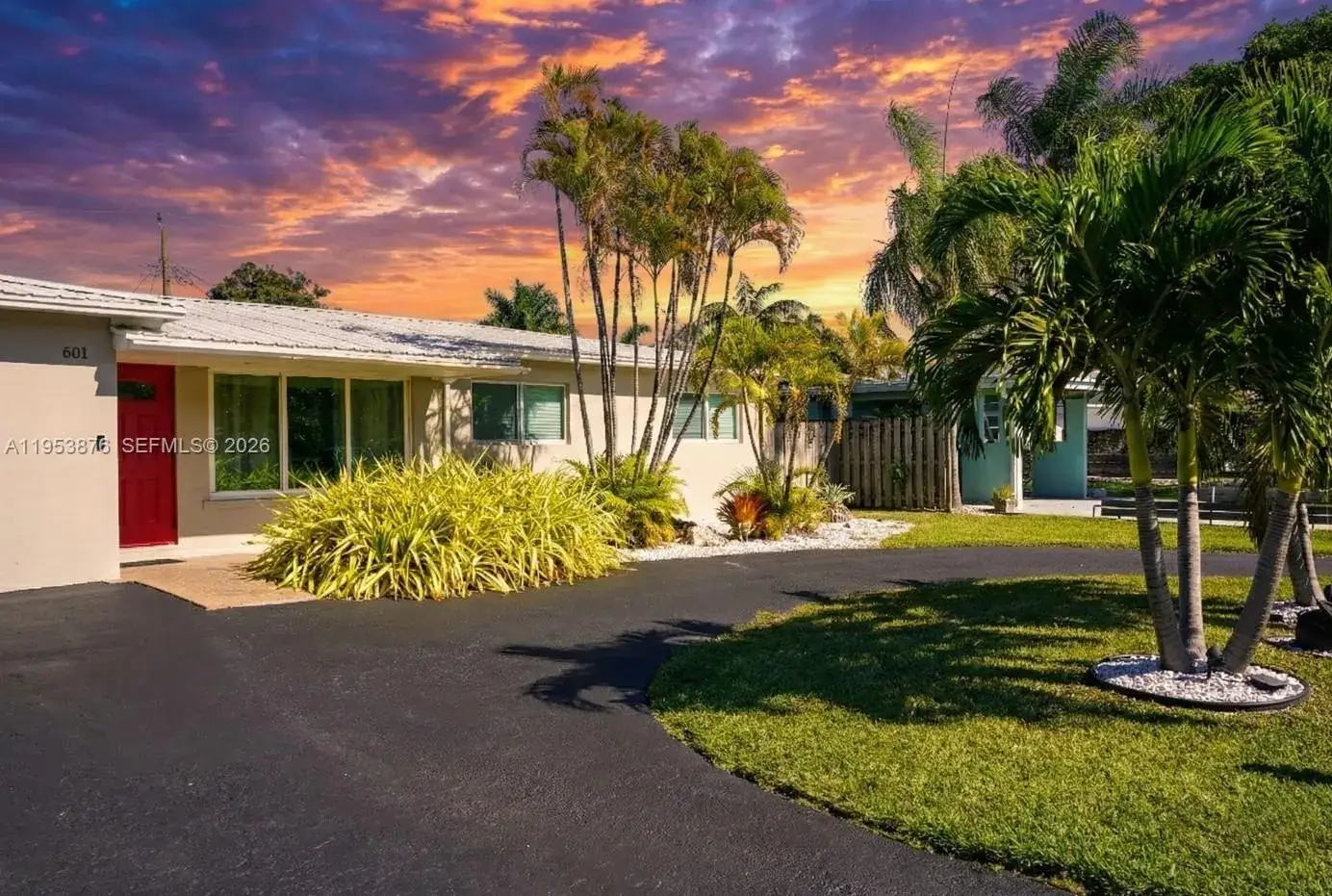 4 bedroom 3 bath Residential for sale at 601 NE 2nd St, Dania Beach FL 33004
