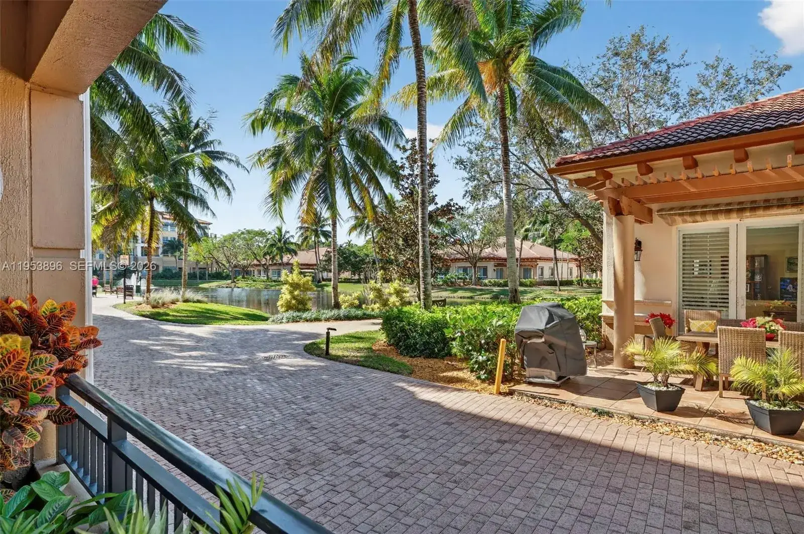 2 bedroom 2 bath Residential for sale at 16135 Emerald Estates Dr # 162, Weston FL 33331