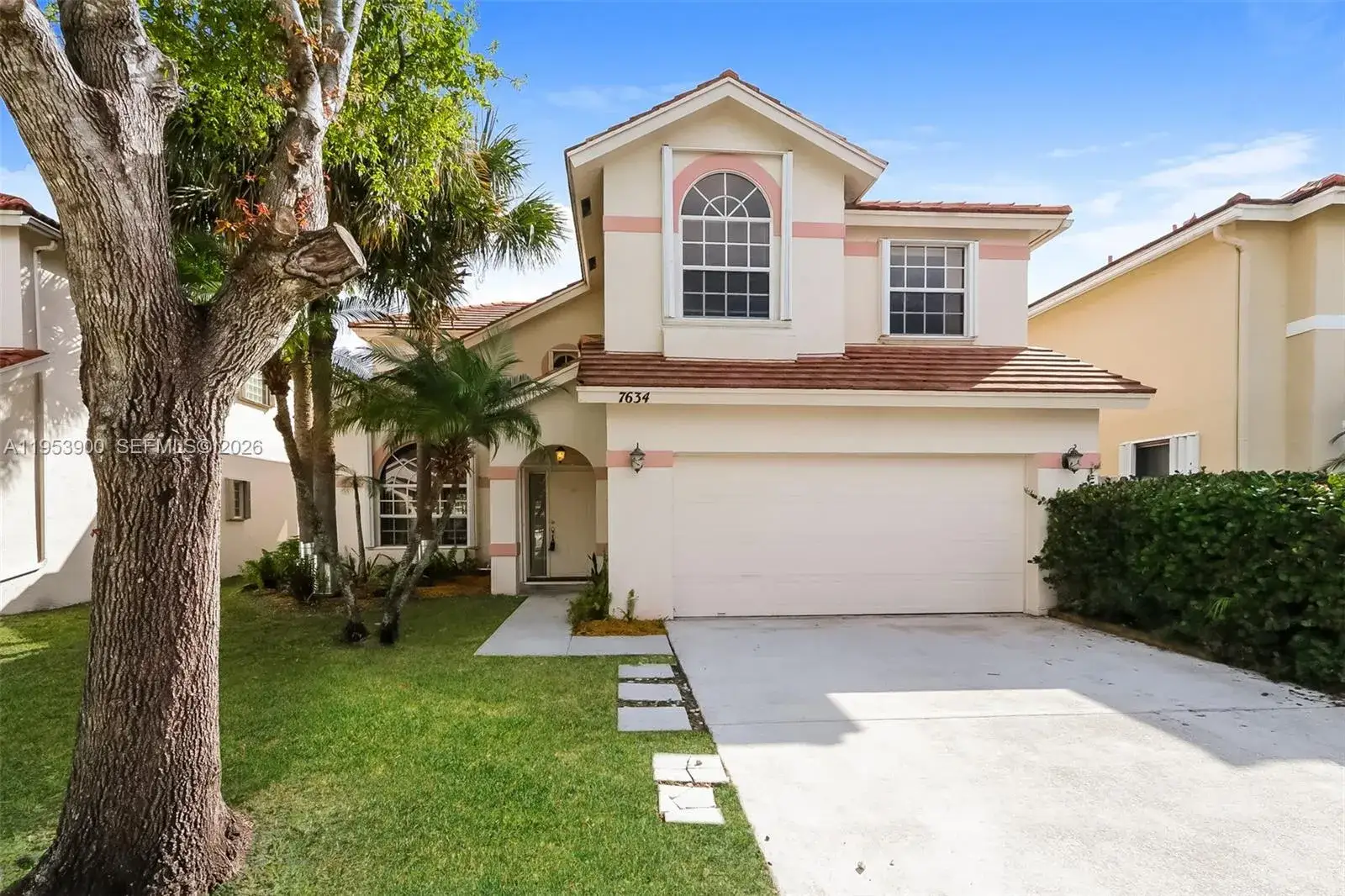 3 bedroom 2 bath Residential Lease for rent at 7634 Trenton Dr, Lake Worth FL 33467