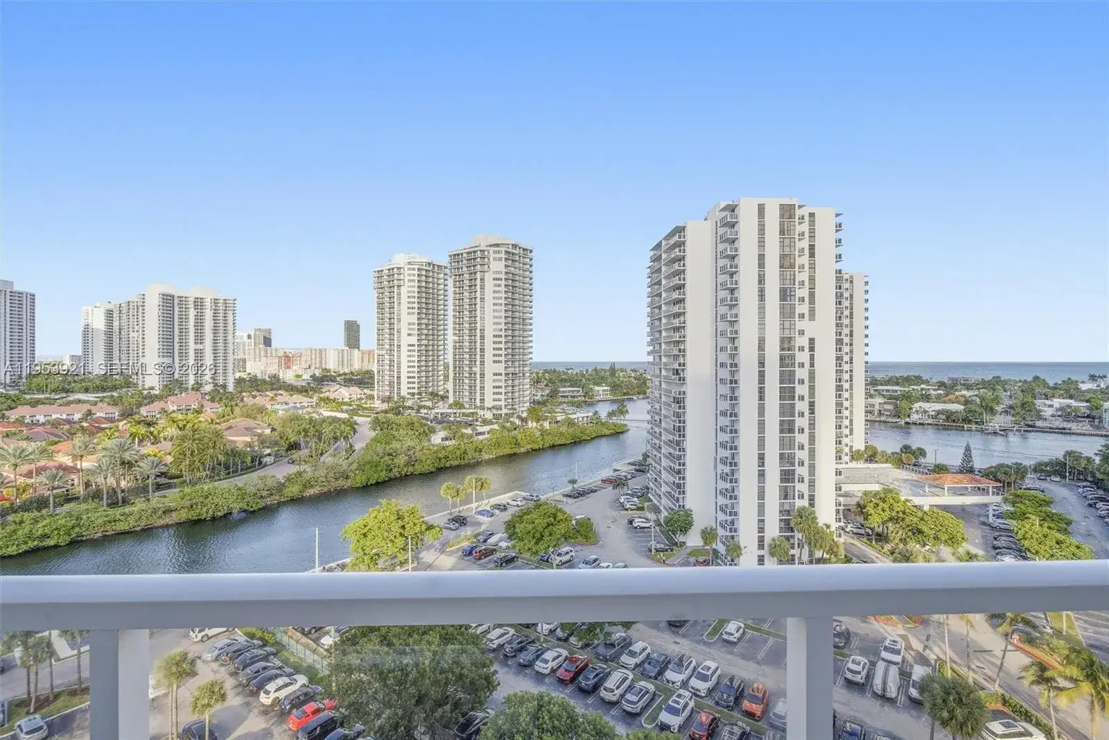 2 bedroom 2 bath Residential for sale at 3731 N Country Club Dr # 1421, Aventura FL 33180