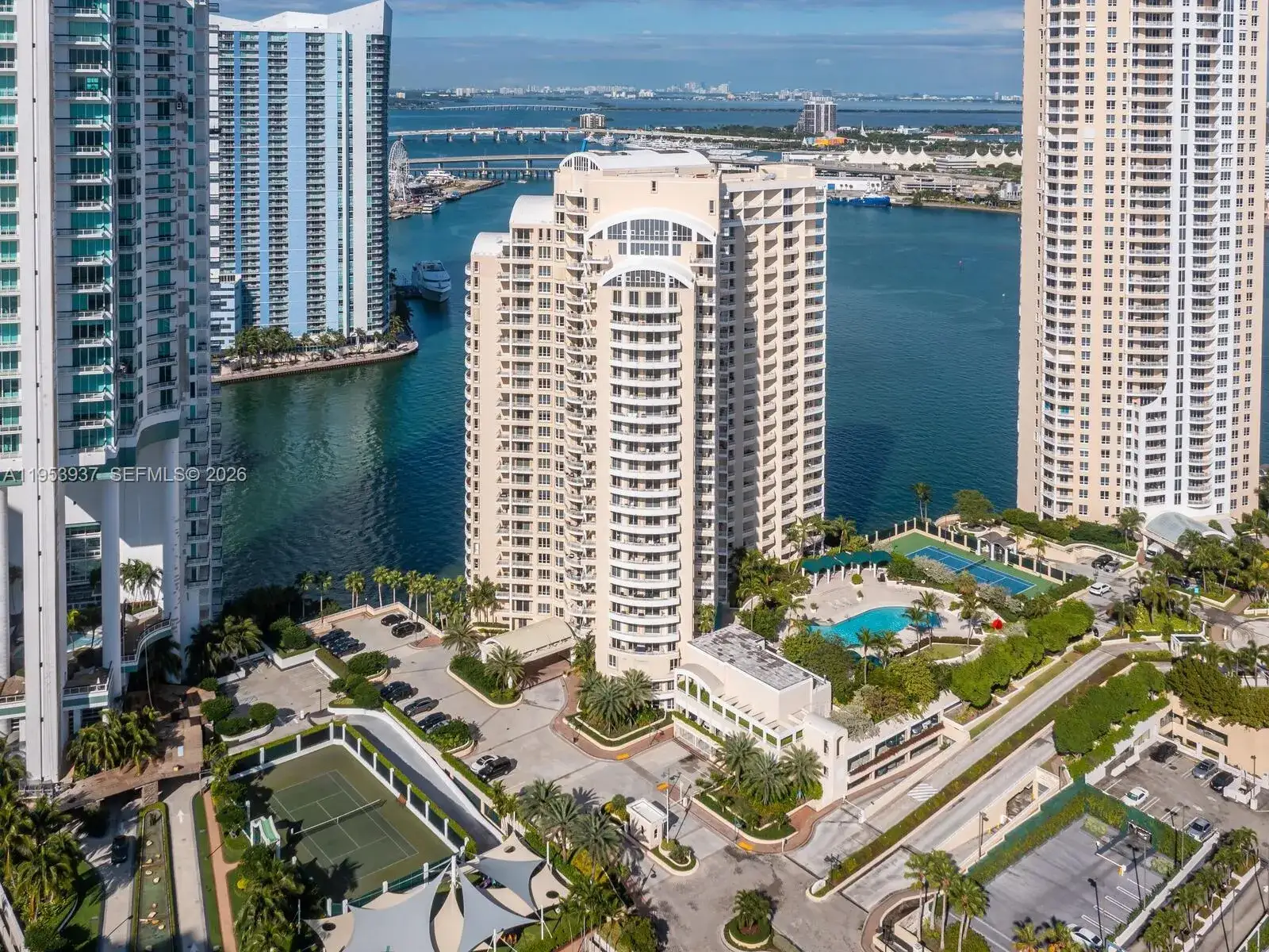 2 bedroom 2 bath Residential Lease for rent at 888 Brickell Key Dr # 210, Miami FL 33131