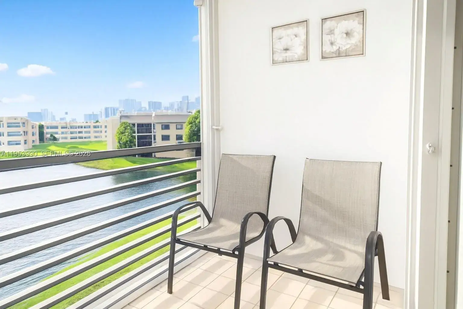 2 bedroom 2 bath Residential for sale at 10405 Sunrise Lakes Blvd # 311, Sunrise FL 33322
