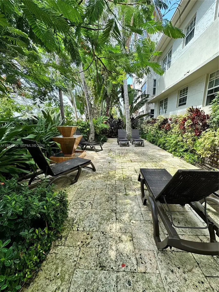 1 bedroom 1 bath Residential Lease for rent at 1330 Drexel Ave # 105, Miami Beach FL 33139