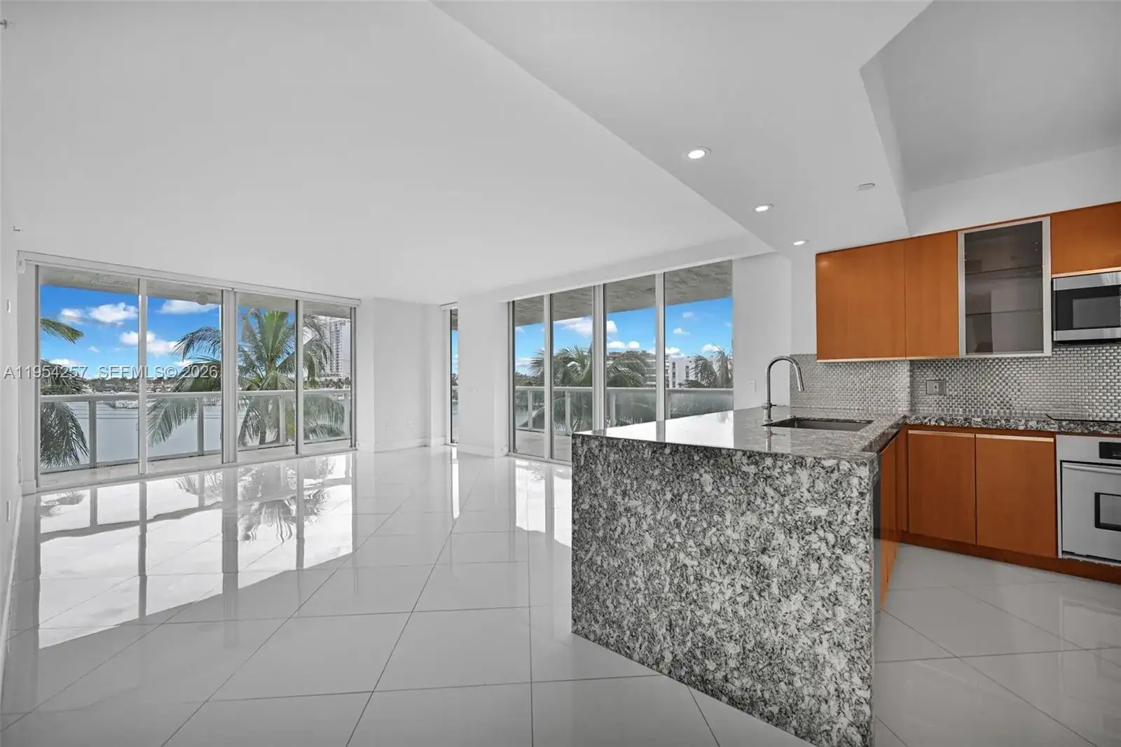 2 bedroom 2 bath Residential Lease for rent at 10 VENETIAN WAY # 404, Miami Beach FL 33139