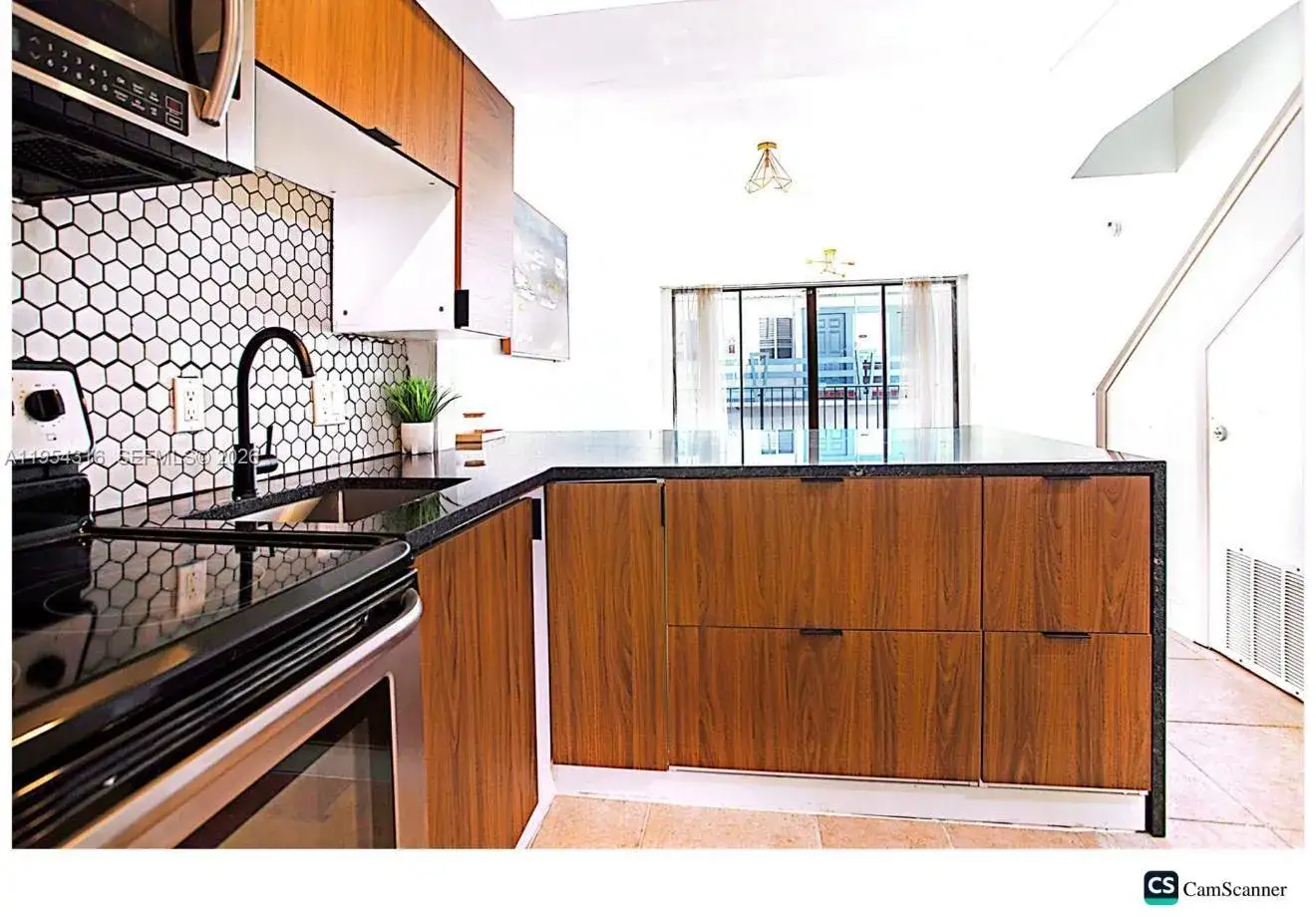 2 bedroom 2 bath Residential for sale at 1531 SE 15th St # 5, Fort Lauderdale FL 33316