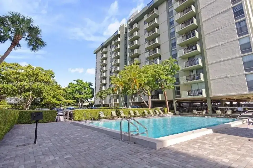 1 bedroom 1 bath Residential for sale at 4848 NW 24th Ct # 210, Lauderdale Lakes FL 33313