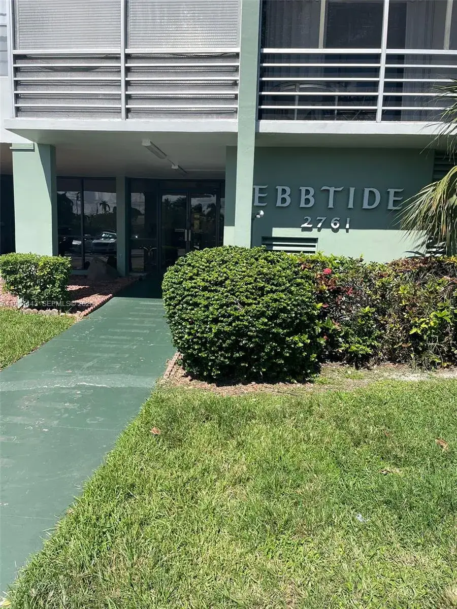 1 bedroom 1 bath Residential Lease for rent at 2761 Taft St # 408, Hollywood FL 33020