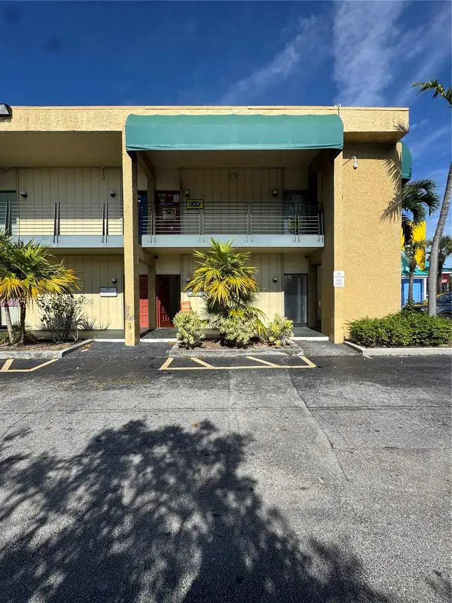Commercial Sale for sale at 2331 N State Road 7 # 124, Lauderhill FL 33313