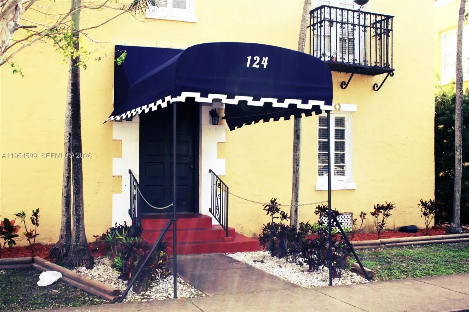 1 bath Residential Lease for rent at 124 Mendoza Ave # 1A, Coral Gables FL 33134