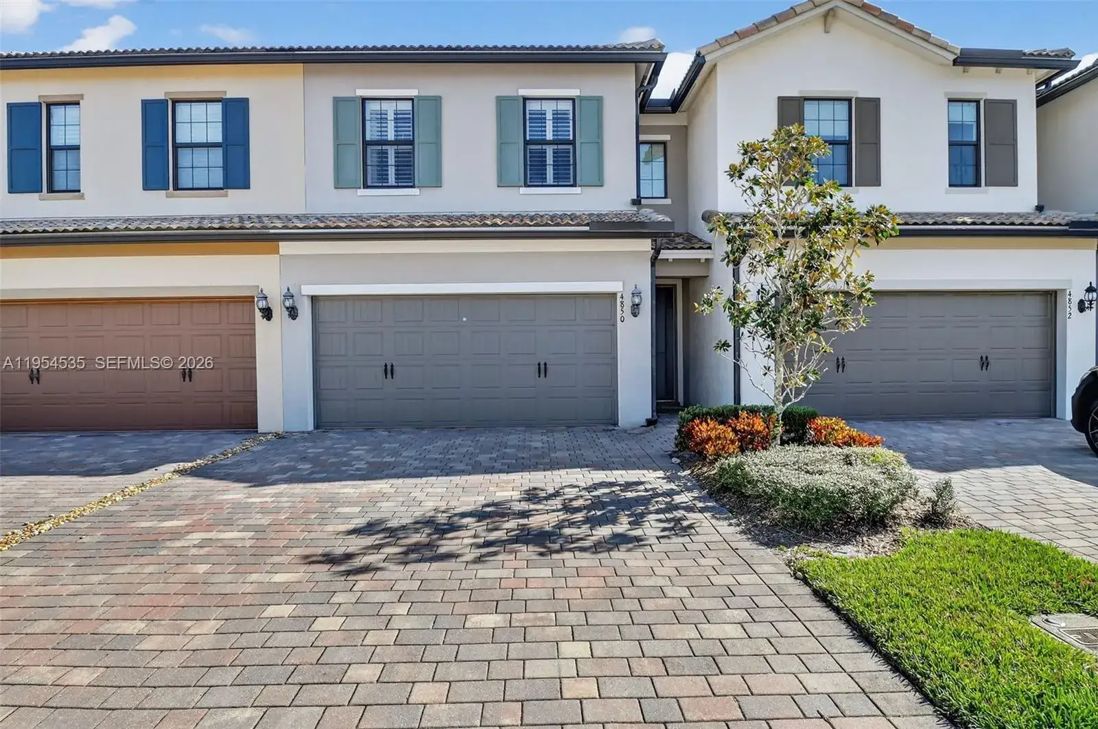 3 bedroom 2 bath Residential for sale at 4850 San Fratello Cir, Lake Worth FL 33467